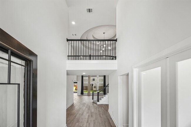 Building Photo - 29024 Red Lp Dr