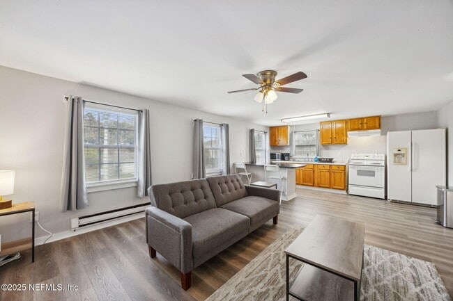 Building Photo - 5342 Kingsbury St