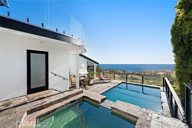 Building Photo - 3253 Alta Laguna Blvd