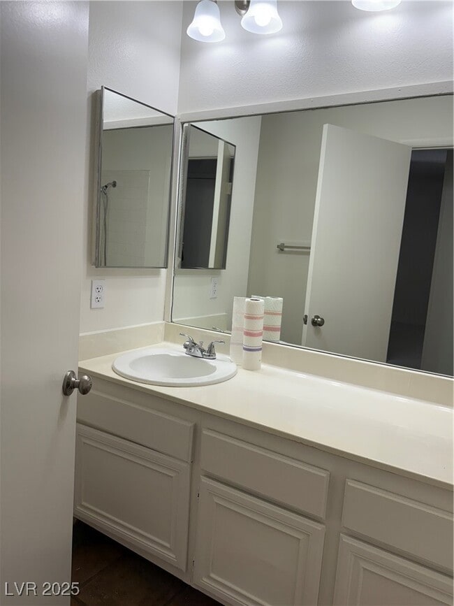 Building Photo - 3249 Liahona Way