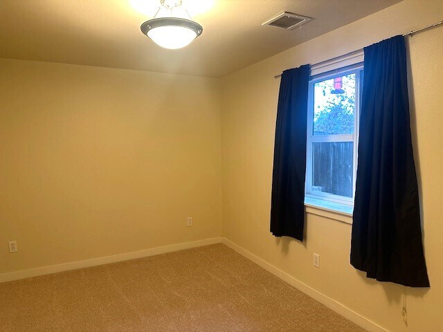 Building Photo - 3633 Wallingford Ave N