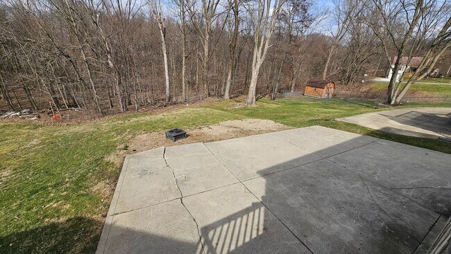 Building Photo - 851 Forest Dr