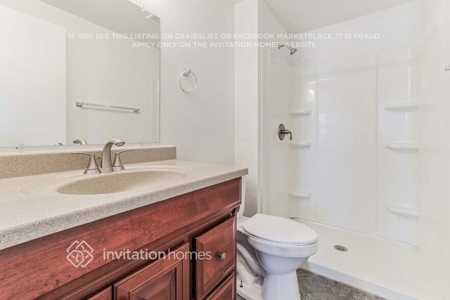 Building Photo - 1616 W Los Arboles Pl
