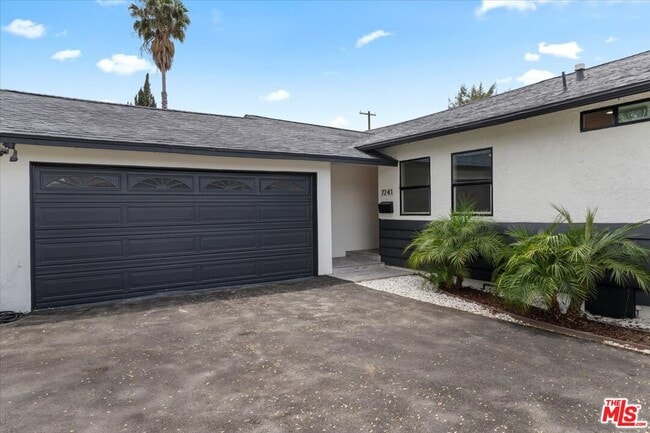 Building Photo - 7241 Donna Ave