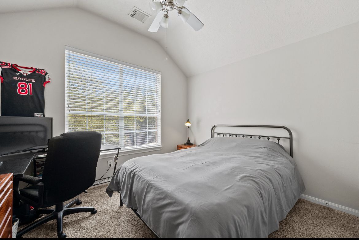 Building Photo - 17310 Scotts Bluff Ct