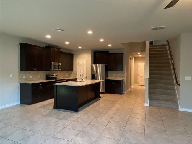 Building Photo - 604 American Trail