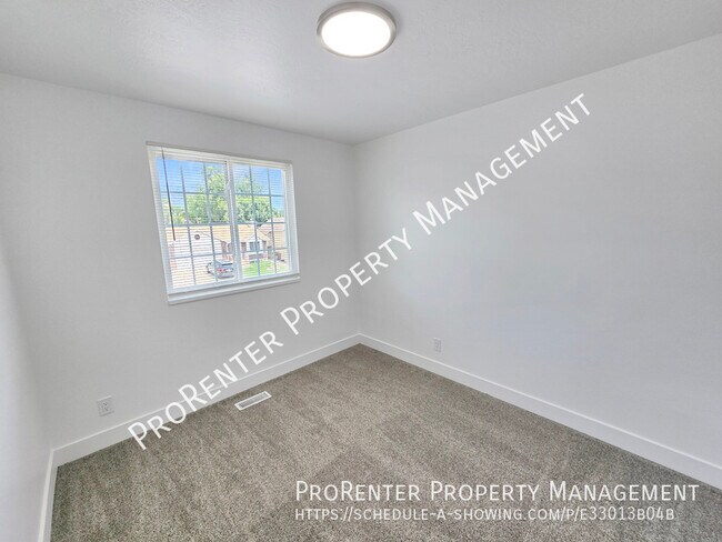 Building Photo - 2575 N 1100 W