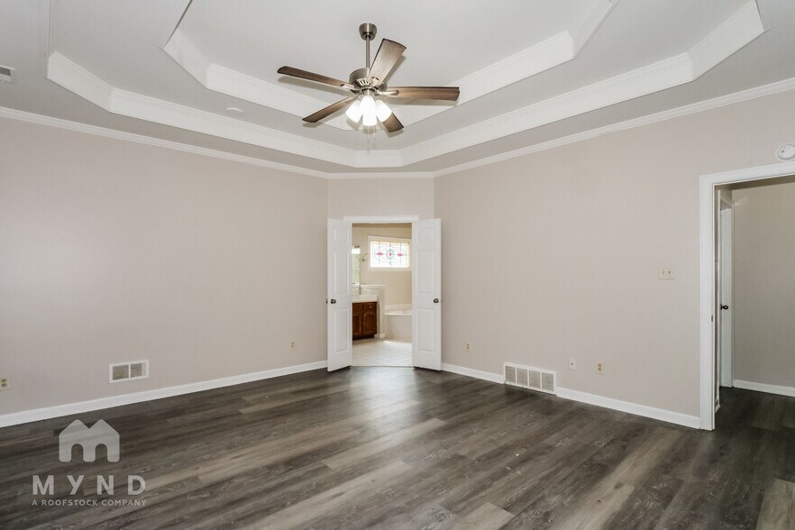 Building Photo - 1624 Wayside Cove