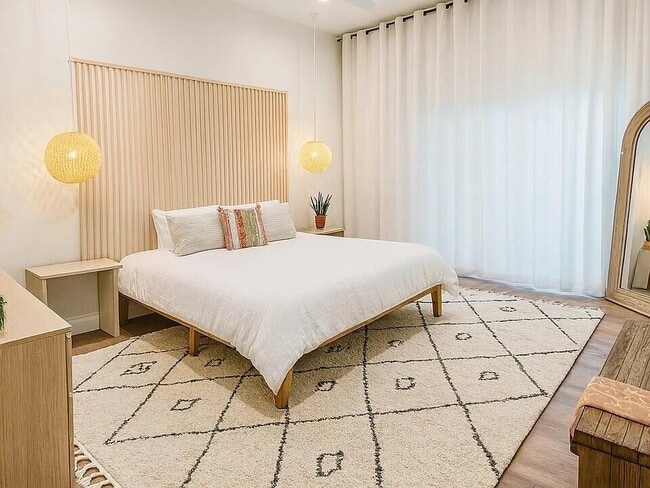 Building Photo - 53460 Avenida Diaz