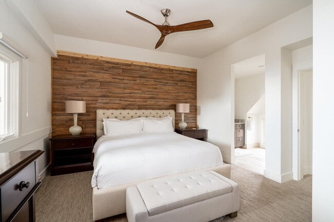 Building Photo - c4 Saddle Ridge Rd