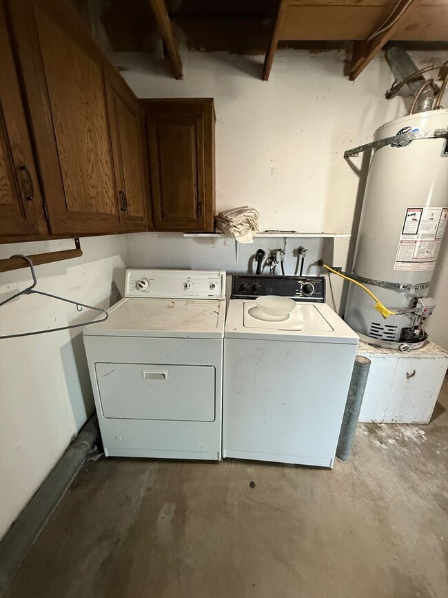 Building Photo - Orcutt Single Story Knollwood Terrace Condo with Attached One Car Garage