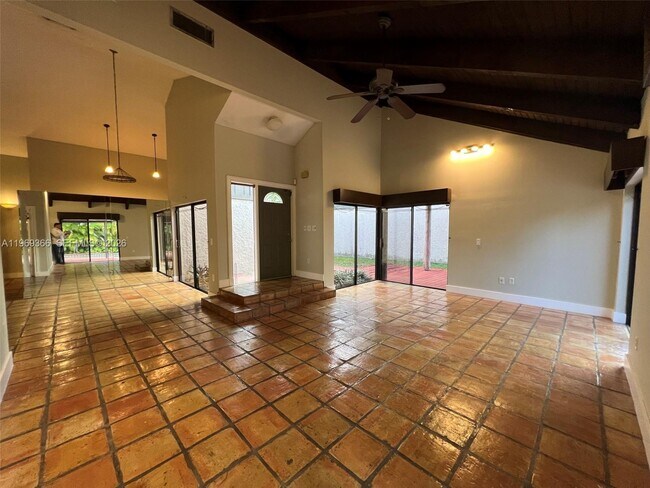 Building Photo - 7512 SW 95th Pl