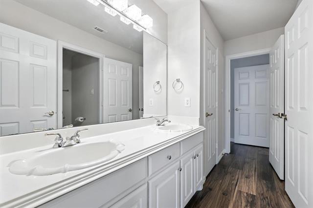 Building Photo - 4608 Winter Park Dr