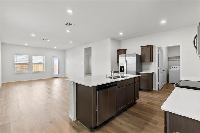 Building Photo - 809 Trough St