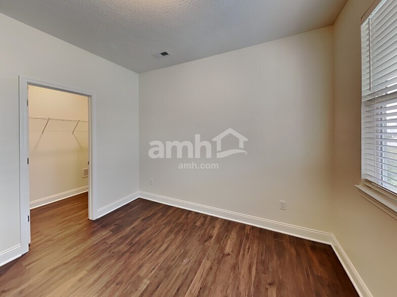 Building Photo - 8067 Hula Popper St