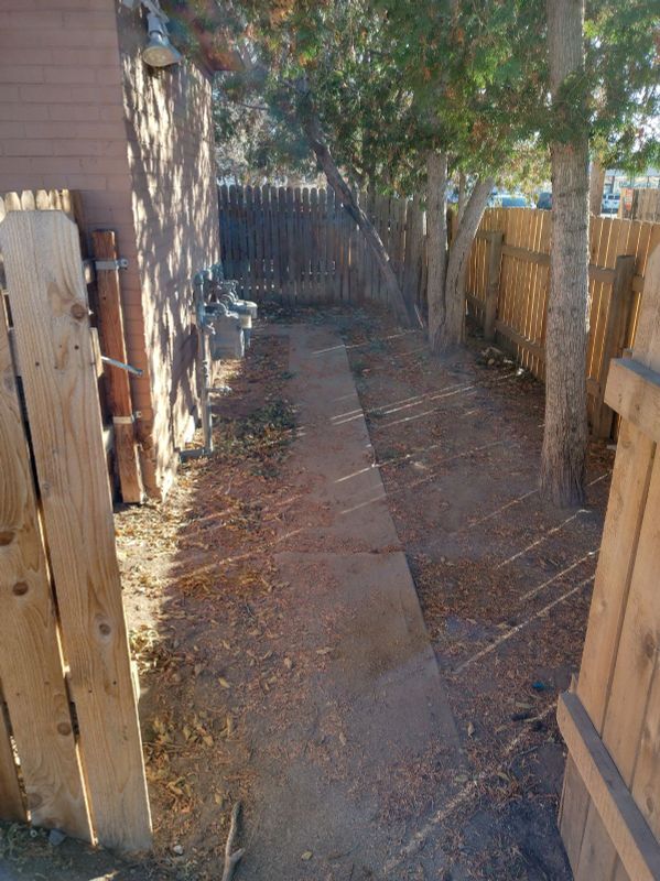 Building Photo - 1527 Uinta St
