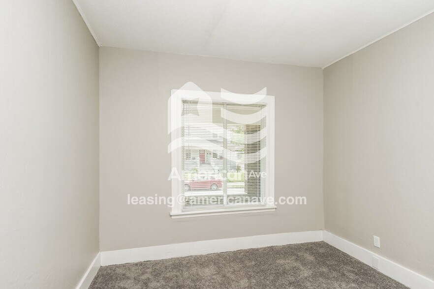 Building Photo - 1847 Bolling Ave