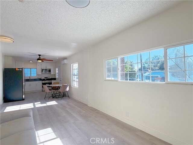 Building Photo - 285 Parke St