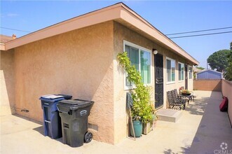 Building Photo - 4239