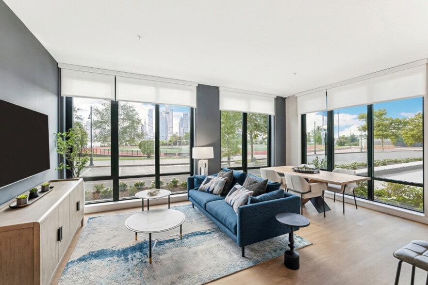 Building Photo - The Declan