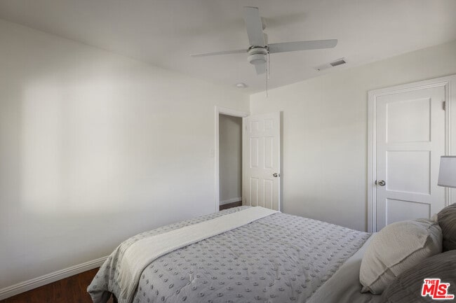 Building Photo - 2723 Ballard St