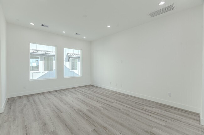 Building Photo - 7735 Hammerly Blvd