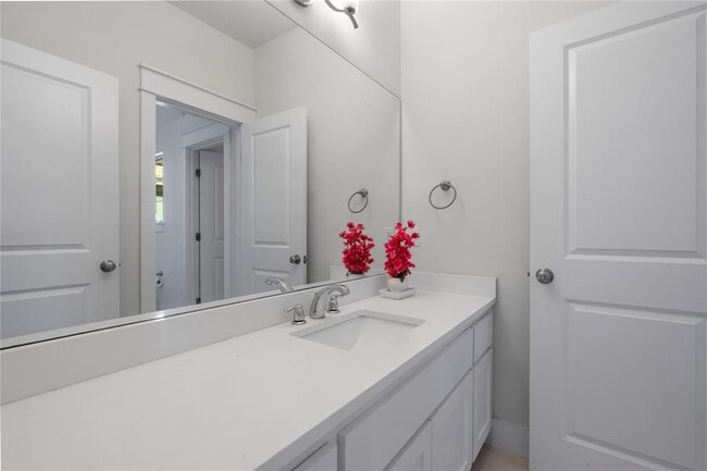 Building Photo - 13001 Hymeadow Dr