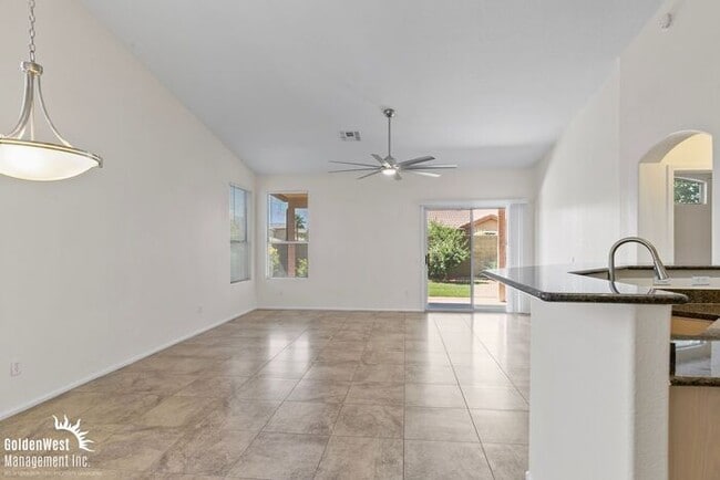 Building Photo - Charming 3Bdm 2Ba Home with Private Backyard!