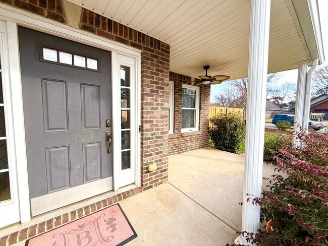 Building Photo - 979 Culverson Ct