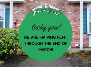 Building Photo - FREE RENT THIS MARCH! Close in NE-2 Bedroom, 1.5 Bath Ready Now!