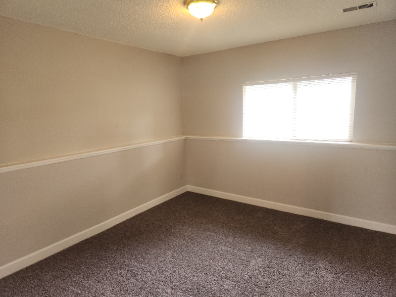 Building Photo - 6624 Dublin Loop W