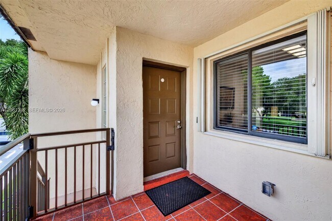 Building Photo - 16431 Blatt Blvd