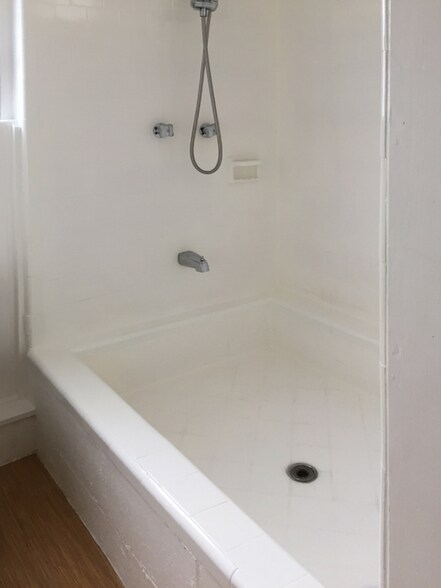 Building Photo - 99-679-679 Halawa Dr