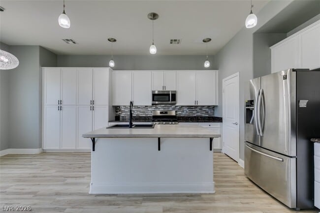 Building Photo - 6538 Grand Concourse St