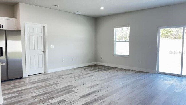 Building Photo - 4513 SW 170th Street Rd