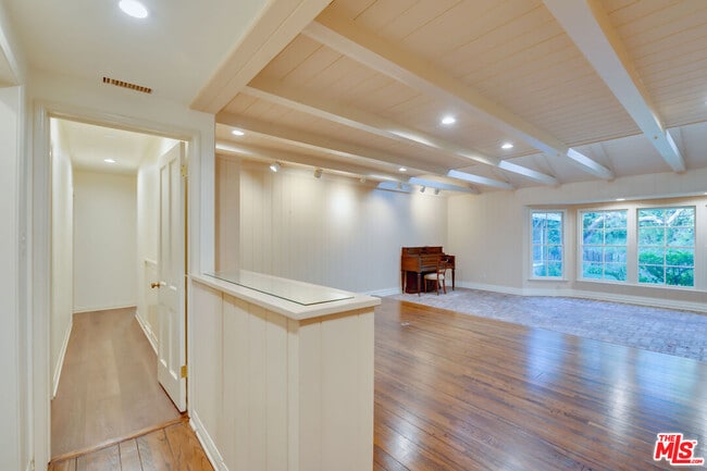 Building Photo - 12219 Octagon St