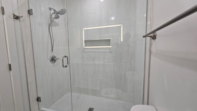 Building Photo - 53 W Eagle St