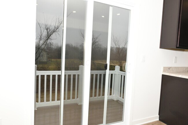 Building Photo - 130 Dusky Willow Dr