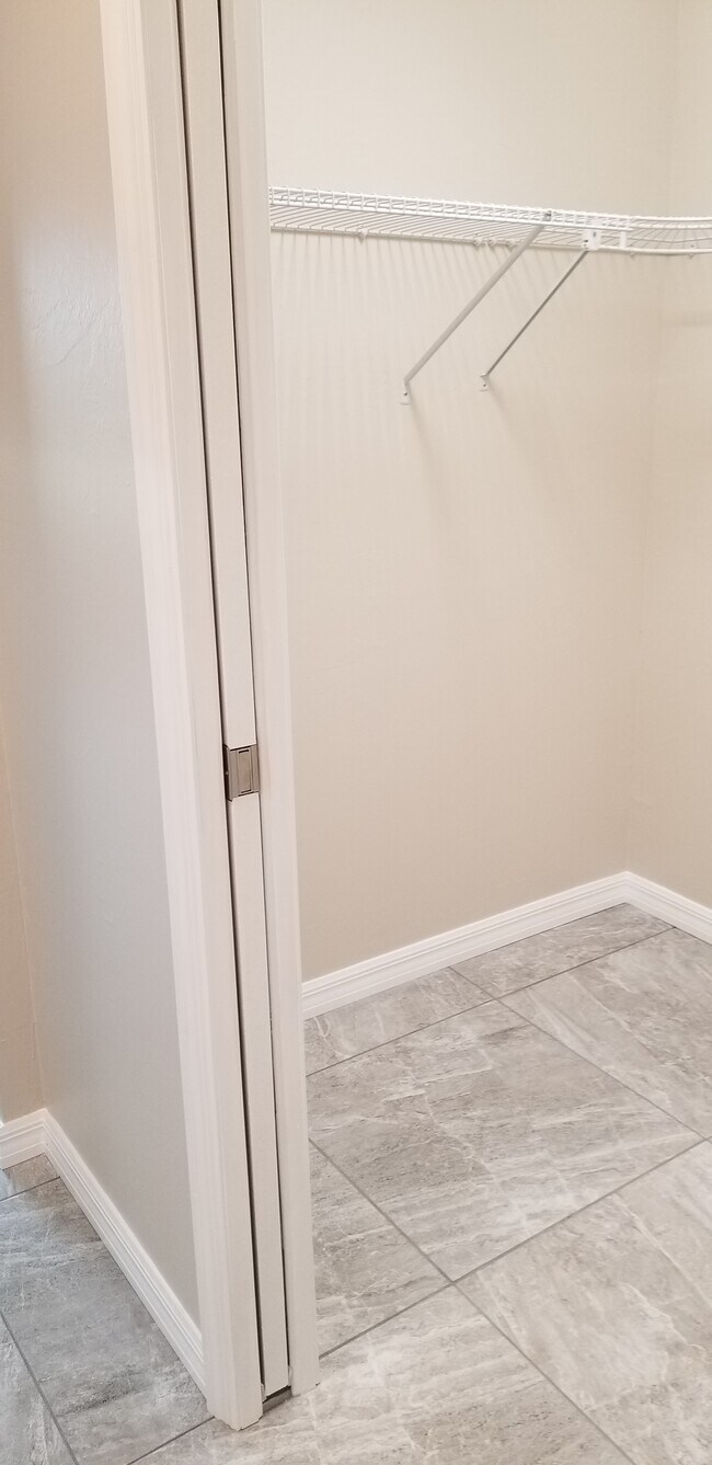 Building Photo - 1721 SW 33rd Terrace