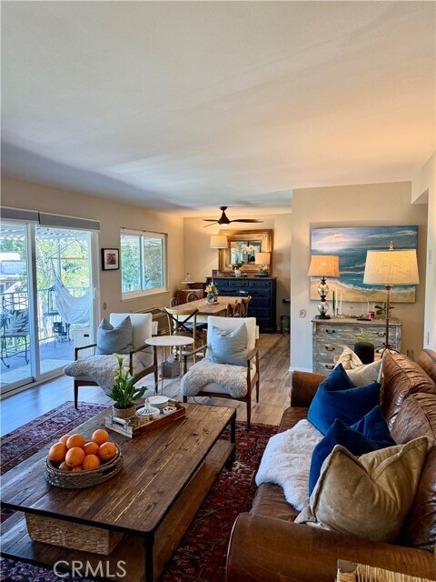 Building Photo - 863 Ronda Mendoza