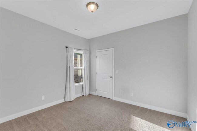 Building Photo - 173 Heritage Brook Dr