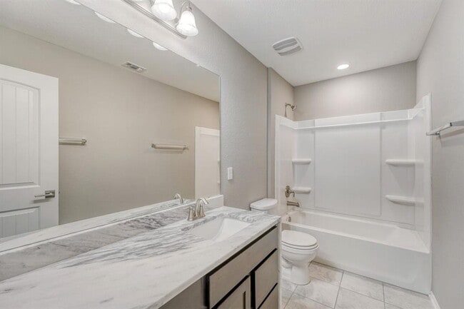 Building Photo - 198 Danish Dr