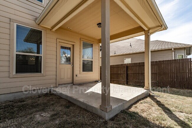 Building Photo - 5167 Top Ridge Ln