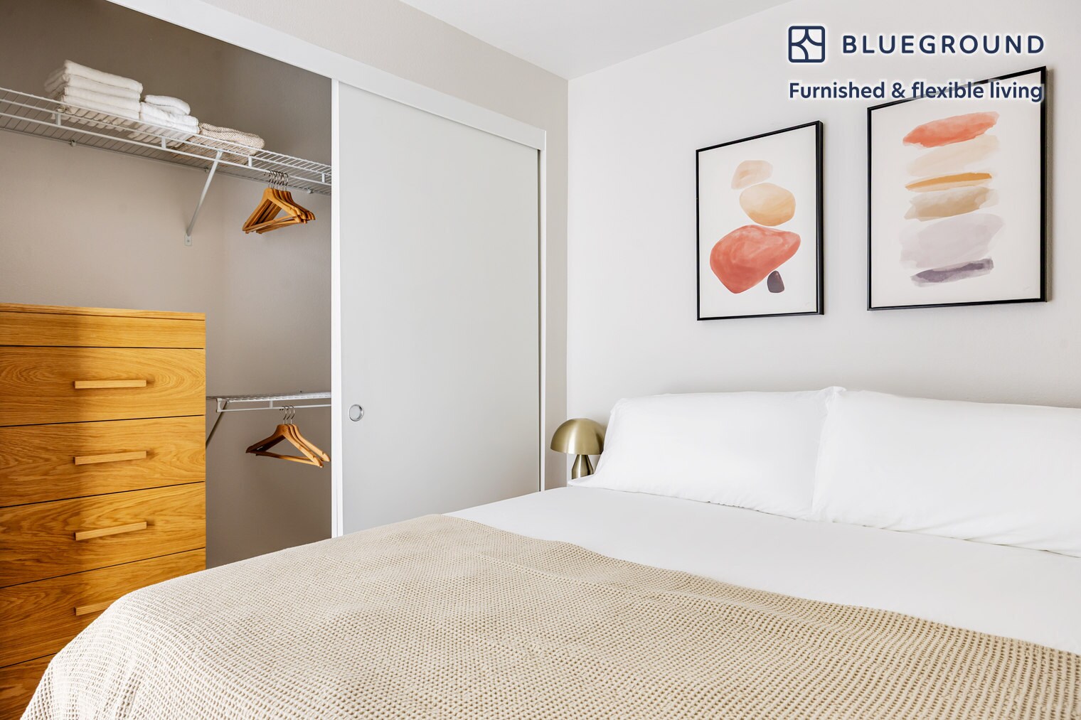 Building Photo - 200 Mesnager St