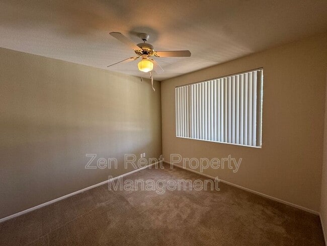 Building Photo - 16013 S Desert Foothills Pkwy