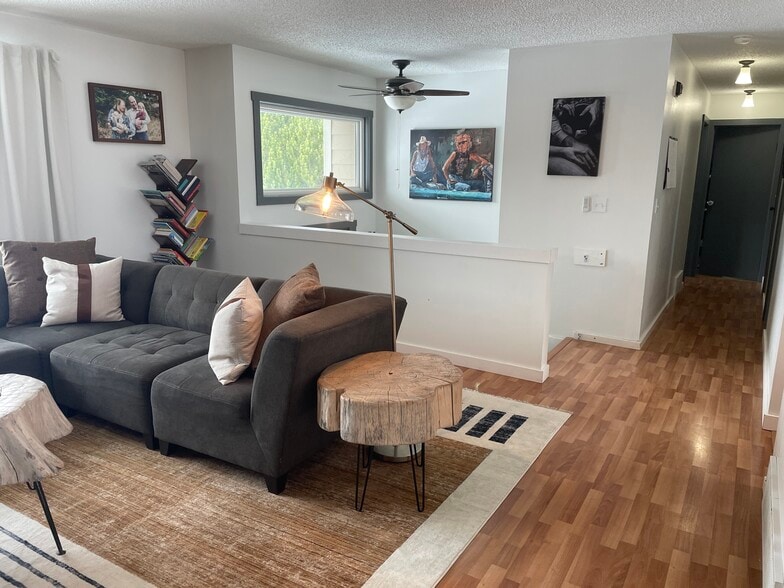 Building Photo - 12 Cloninger Ln