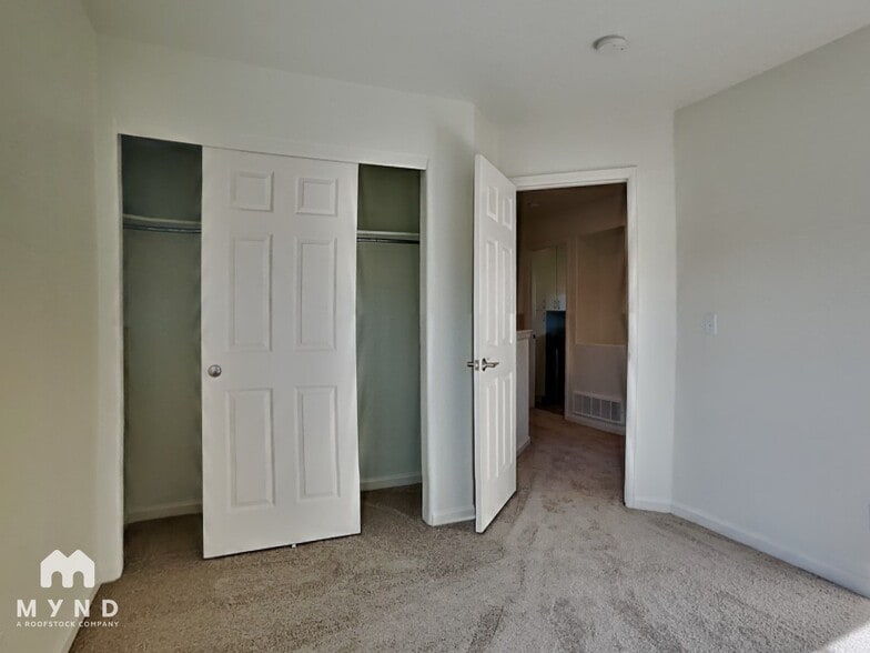 Building Photo - 5965 S Waco St