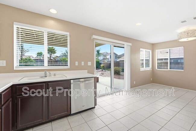 Building Photo - 45356 Escalante Ct