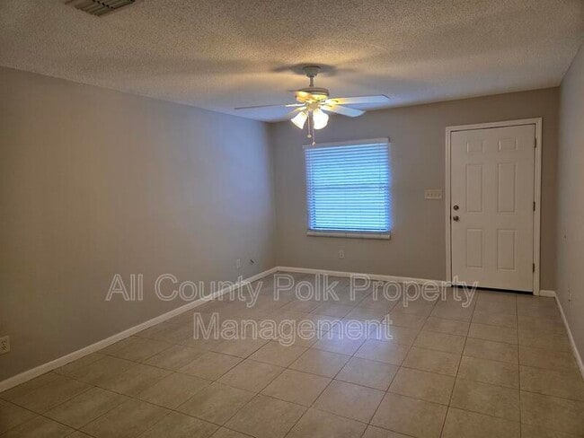 Building Photo - 4938 Malibu Ct