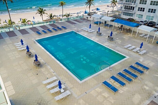 Building Photo - 3900 Galt Ocean Dr